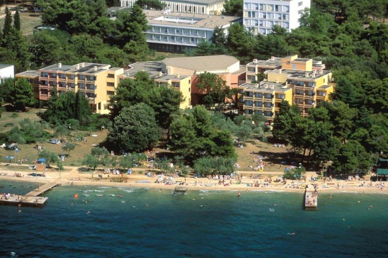 Hotel Donat - All Inclusive. Ottima scelta di cibo. Belle camere grandi pulite vicino alla spiaggia