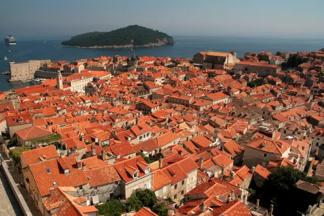 Nessun viaggio in Croazia sarebbe completo senza una visita a Dubrovnik, la "Perla dell'Adriatico".
